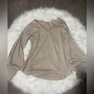 Gimmicks by BKE long sleeve top size small